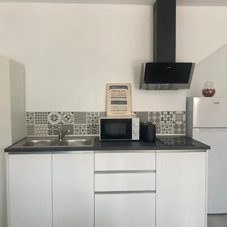 Leon 38 Apartments Private Parking - Eaw Homes *