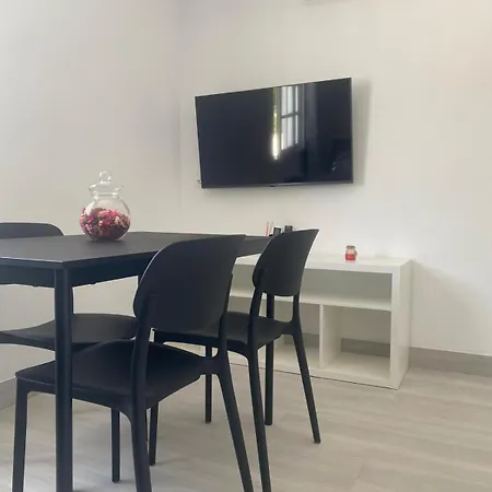 Leon 38 Private Parking - Eaw Homes Lejlighed *