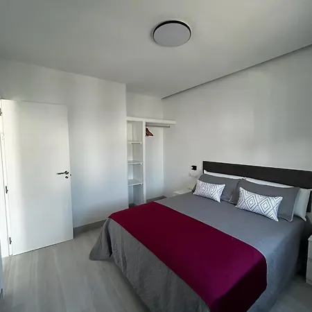 Leon 38 Private Parking - Eaw Homes