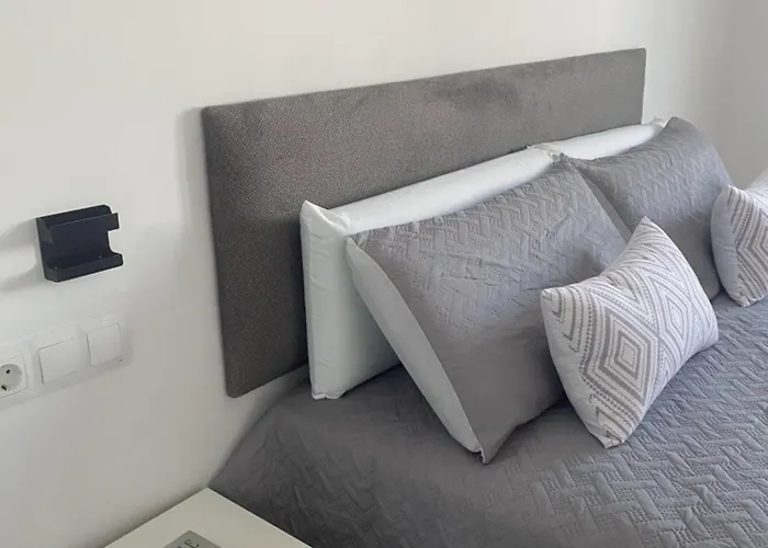 Leon 38 Apartments Private Parking - Eaw Homes * Estepona